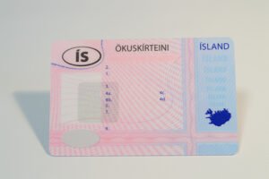 Icelandic driving licence without test